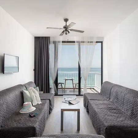 Grand Dodo's Triada Seaview