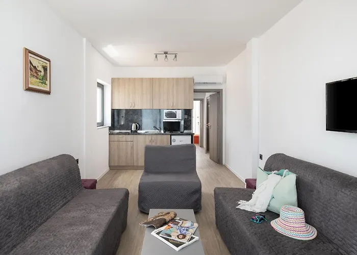 Apartahotel Grand Dodo's Triada Seaview